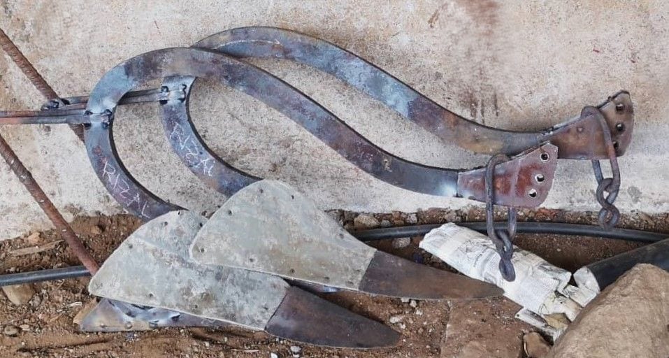 Newly Handcrafted Daro / Araro – Farm Tilling Tool